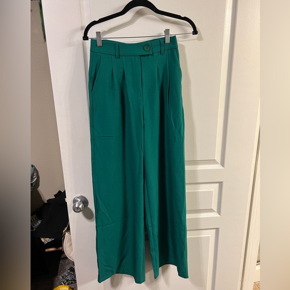 green princess polly 2 piece set - Picture 2 of 2